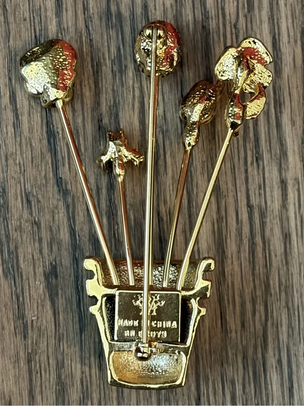 The Museum Company Metal Brooch Thimble & Tie Pins